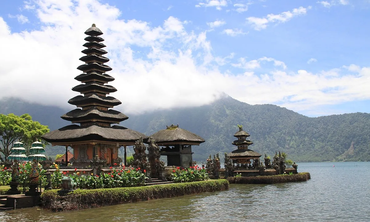 Eat Pray Love retraite Bali: spirituele reis  - bali pagoda.